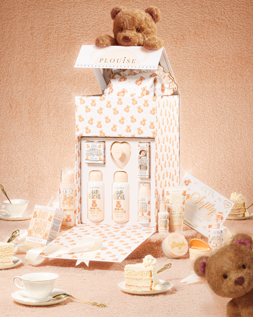 Σετ δώρου P.Louise Get Unteddy With Me Full Collection PR Box με αρκουδάκια και τσάι σε μπεζ φόντο