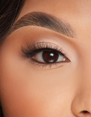 P.Louise Lashes - διαρκής λαγνεία