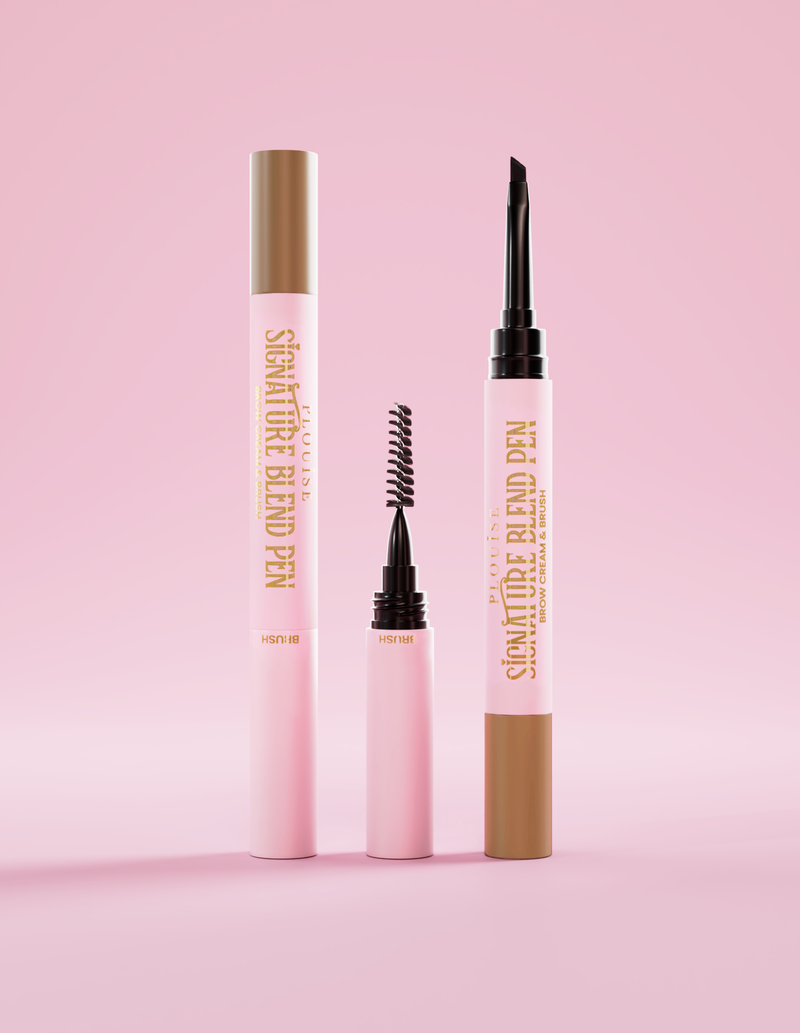 P.Louise Signature Blend Eyebrow Pen, με καπάκια από κάθε άκρο που σας δείχνει κάθε εφαρμοστή στο τέλος σε ροζ φόντο