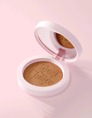 Ο P. Louise χαλασμένος για την επιλογή Cream Bronzer