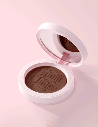 Ο P. Louise χαλασμένος για την επιλογή Cream Bronzer