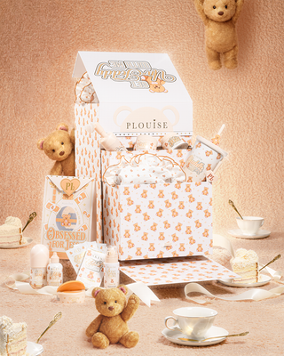 P.Louise Get Unteddy With Me Full PR Teddy Collection Box Set surrounded by cake and teddy bears