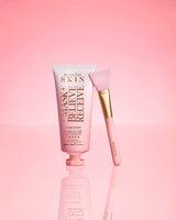P.Louise Strawberry Overnight Wrapping Mask Mask Believe Receive σε ροζ φόντο
