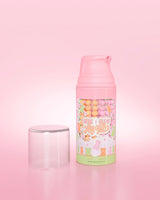 Μωβ μπουκάλι P. Louise Here I Glow Again Candy Bears Recovery Mask σε ροζ φόντο